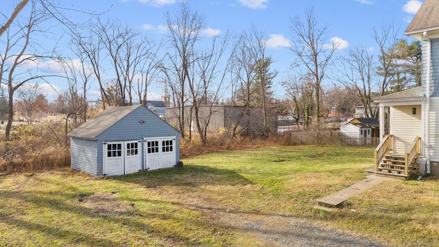 view of yard featuring a storage unit