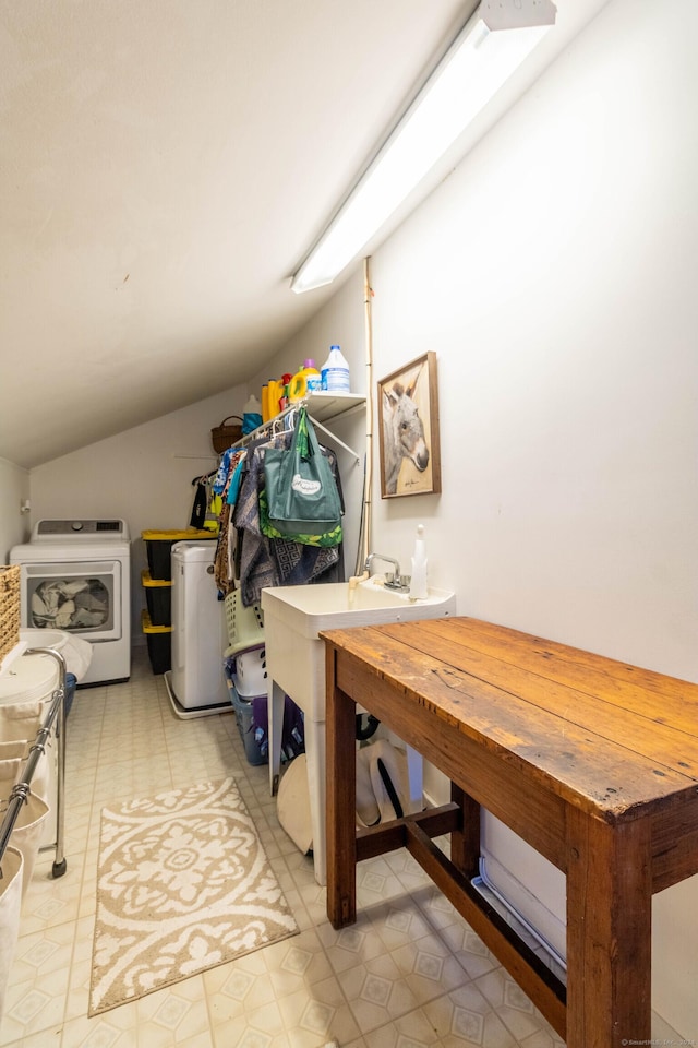 laundry room featuring washer and dryer