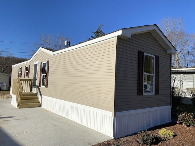 108-16 Clark Rd, Naugatuck, CT 06770 - view of side of home