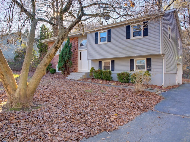 view of split foyer home