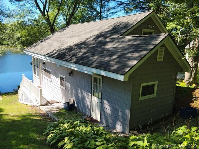 exterior space with a lawn