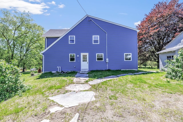 29 Great Hill Rd, Seymour, CT 06483 - rear view of property featuring entry steps and a lawn