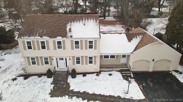 view of front of home featuring a garage