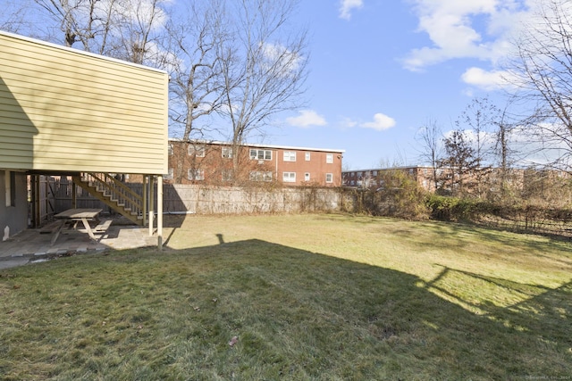 view of yard with a patio