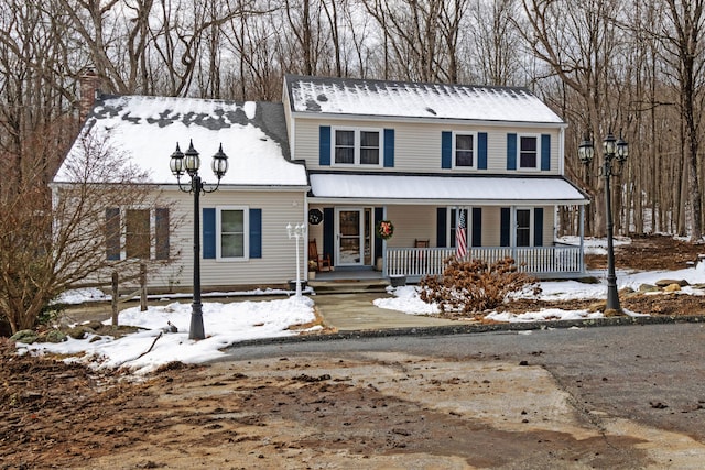 view of front of property