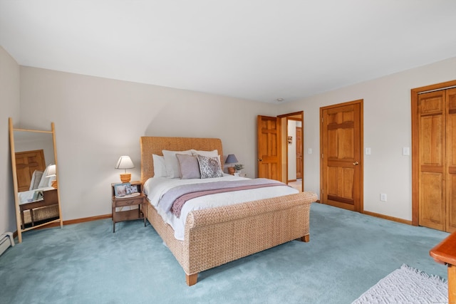 view of carpeted bedroom