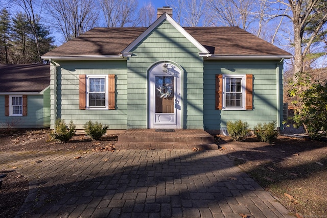 view of front of property