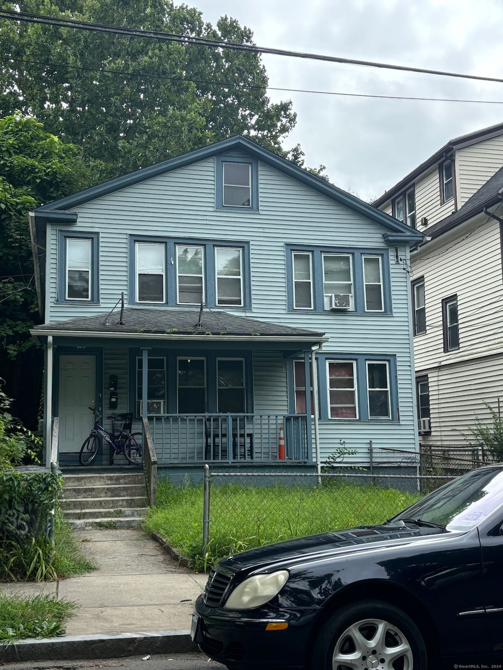 view of front of property with a porch