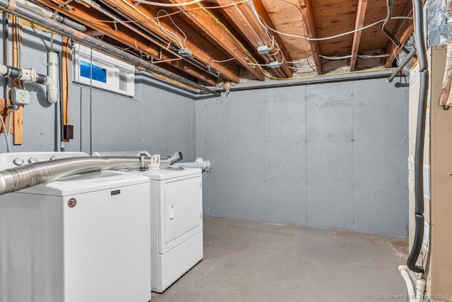 basement featuring washing machine and dryer