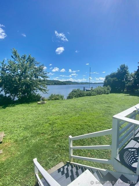 view of yard featuring a water view