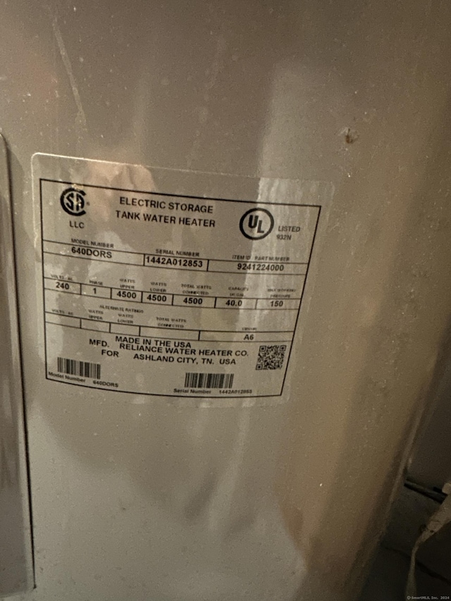 1259 E St Unit A, New Britain, CT 06053 - detailed view of water heater