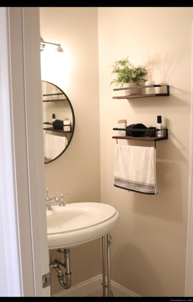 1461 Bunker Hill Rd, Watertown, CT 06795 - view of bathroom