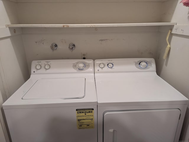 laundry area featuring independent washer and dryer