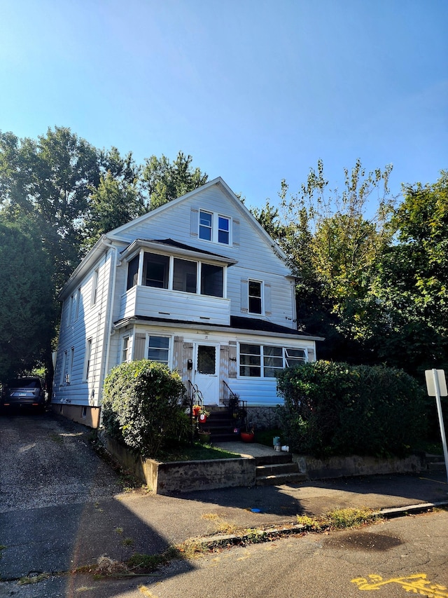 view of front of home