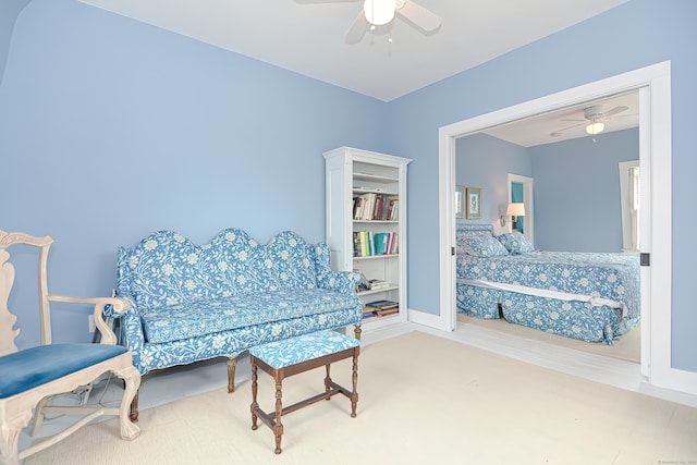 bedroom with ceiling fan