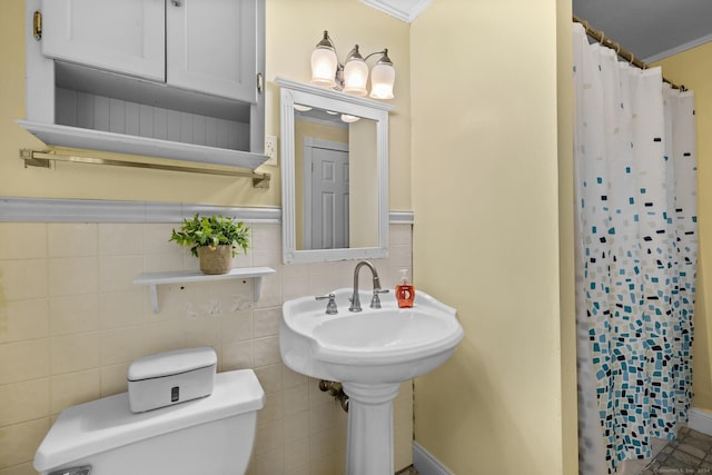 8 Fernwood Ave, Enfield, CT 06082 - bathroom featuring curtained shower and crown molding