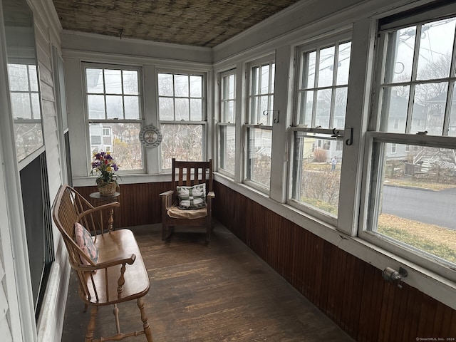 sunroom featuring a healthy amount of sunlight