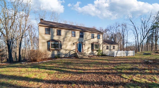 view of front of property with a front yard