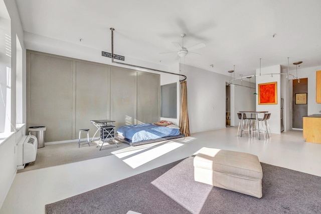 bedroom featuring ceiling fan