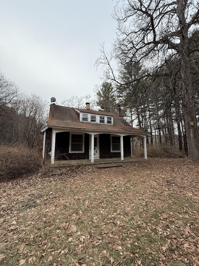 view of front of house featuring a porch