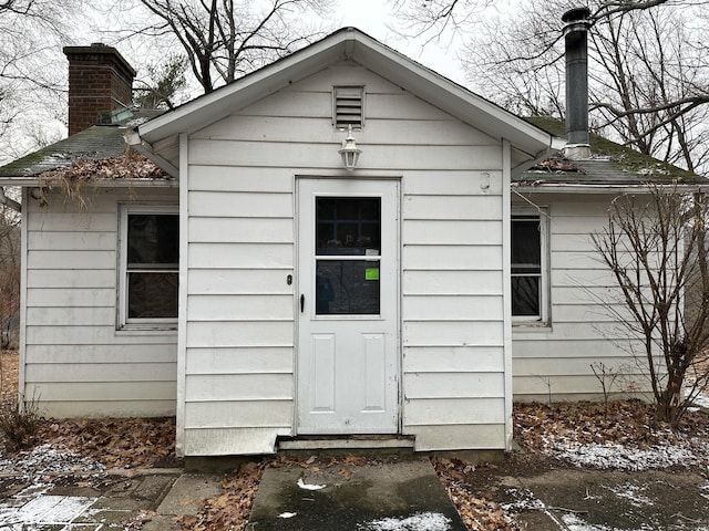 view of outbuilding