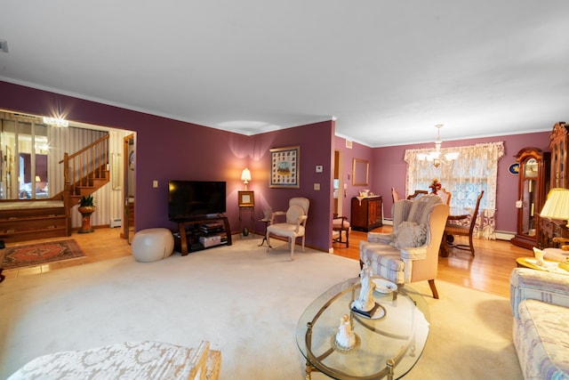 living room featuring light carpet, crown molding, and a notable chandelier