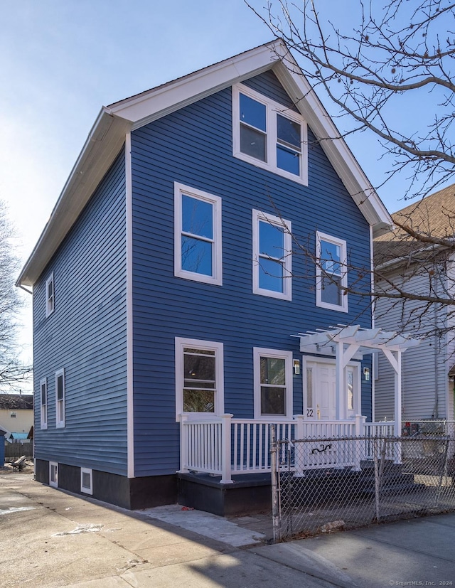 view of front of home