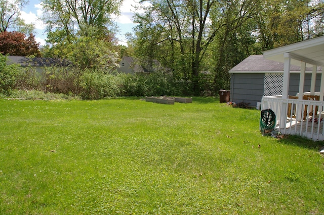 31 Gary Dr, Enfield, CT 06082 - view of green lawn
