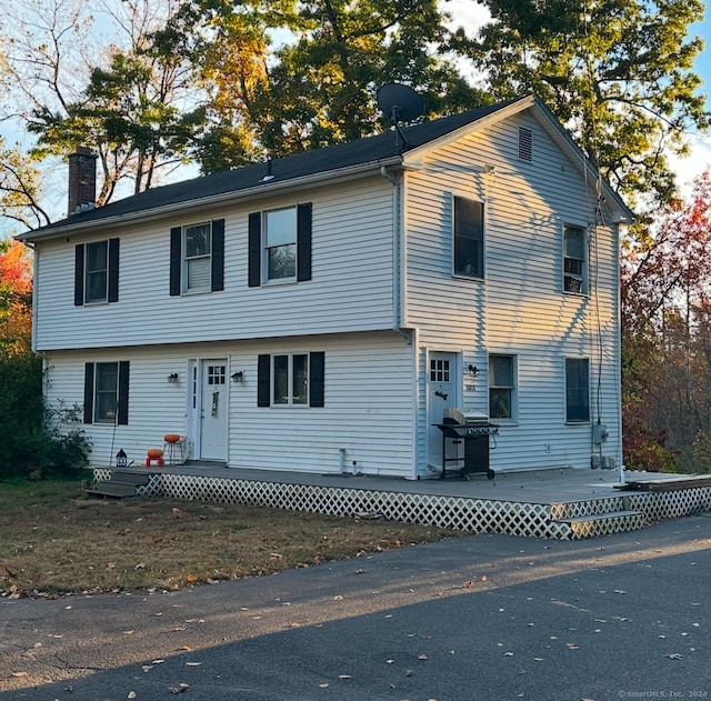 view of front of property