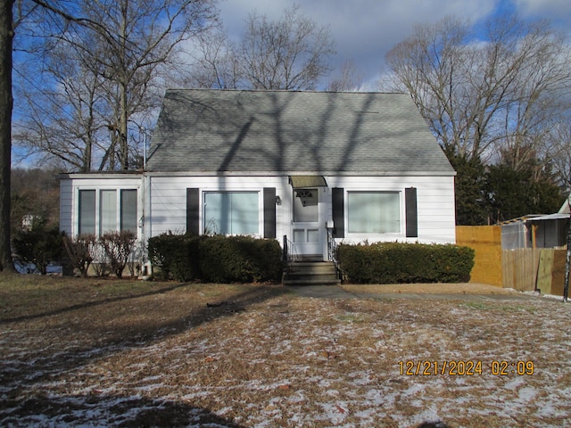 view of front of property