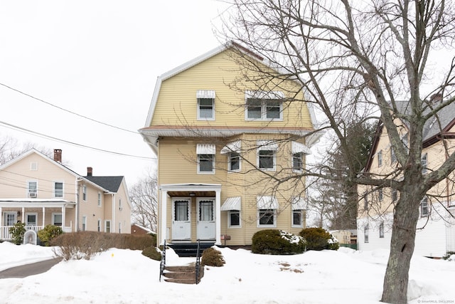 view of front of property