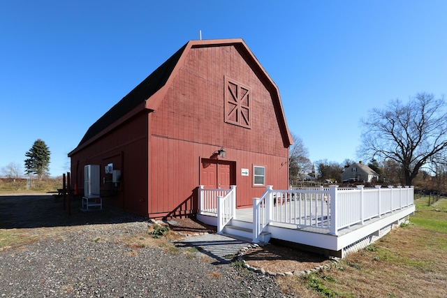 view of outdoor structure