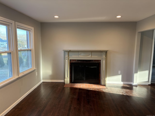 details with hardwood / wood-style floors