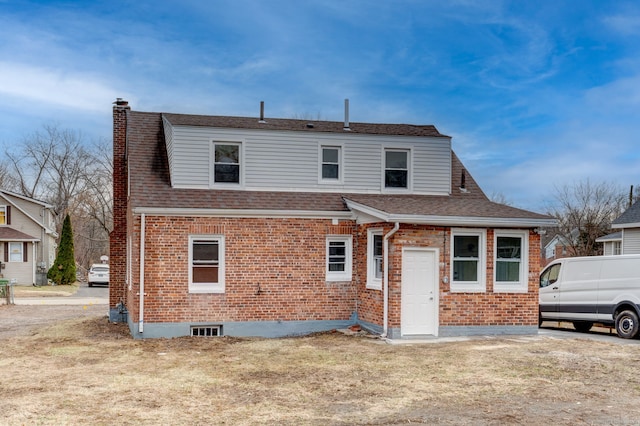 view of front of house featuring a front yard