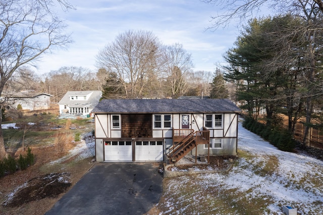 view of front of house featuring a garage