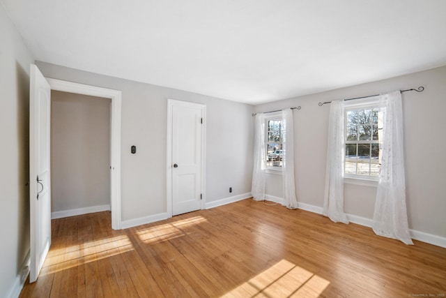 empty room featuring light hardwood / wood-style floors