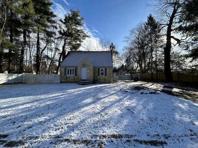 view of front of house