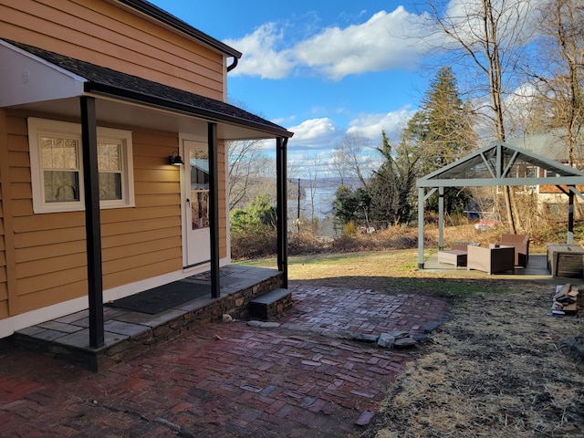 view of yard featuring a patio and an outdoor hangout area