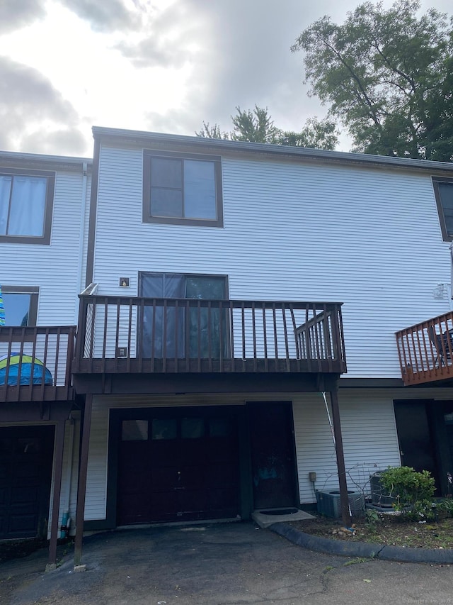 509 Woodward Ave Unit D, New Haven, CT 06512 - back of house with a garage and asphalt driveway