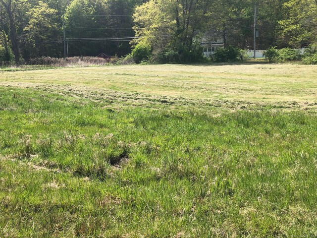 2747 Durham Rd, Guilford, CT 06437