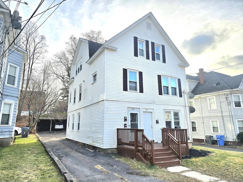 view of front of house