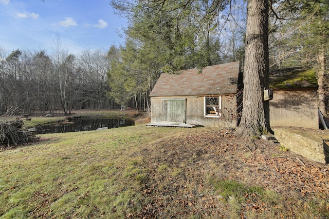 view of yard with a water view