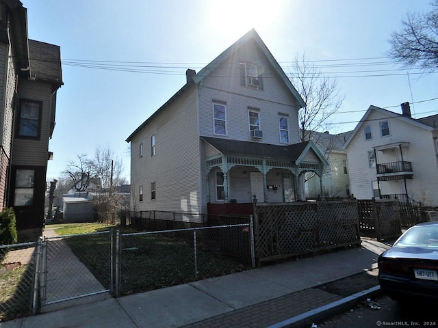 view of front of property featuring a porch