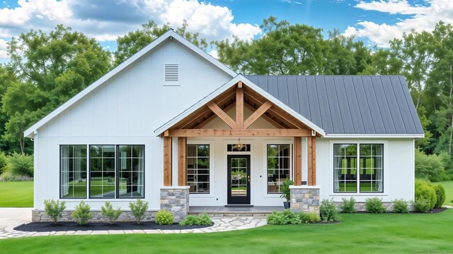 view of front of home with a front lawn