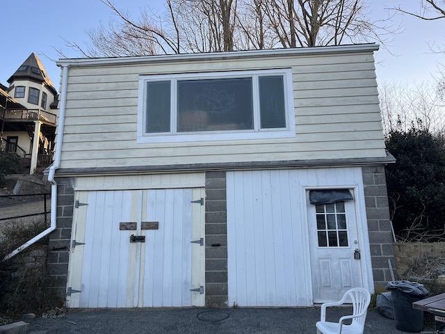 view of outbuilding