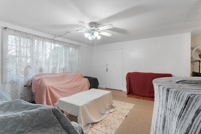 bedroom featuring ceiling fan