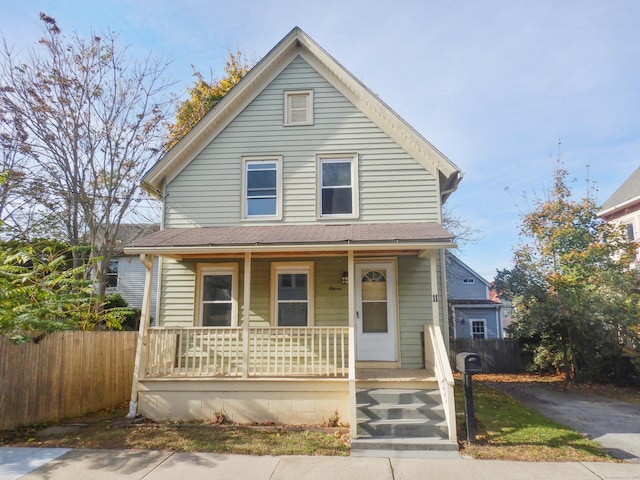 view of front facade featuring a porch