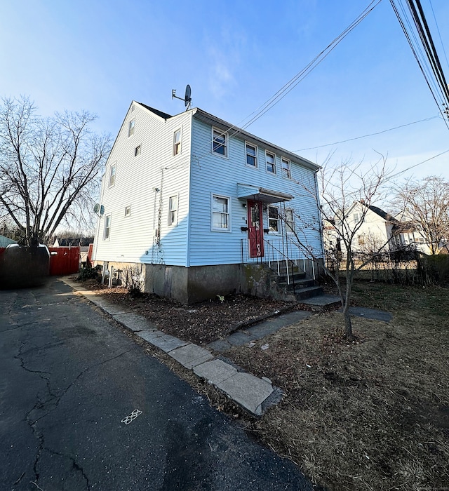 view of front of house