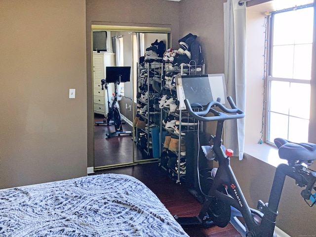 bedroom with a closet