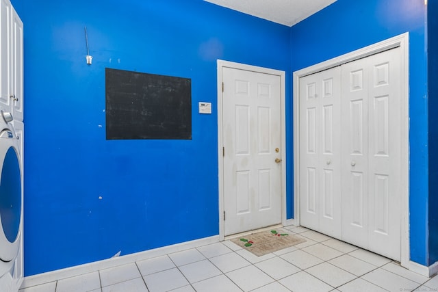 16 Snow Rdg S, Middletown, CT 06457 - foyer entrance featuring baseboards and light tile patterned flooring